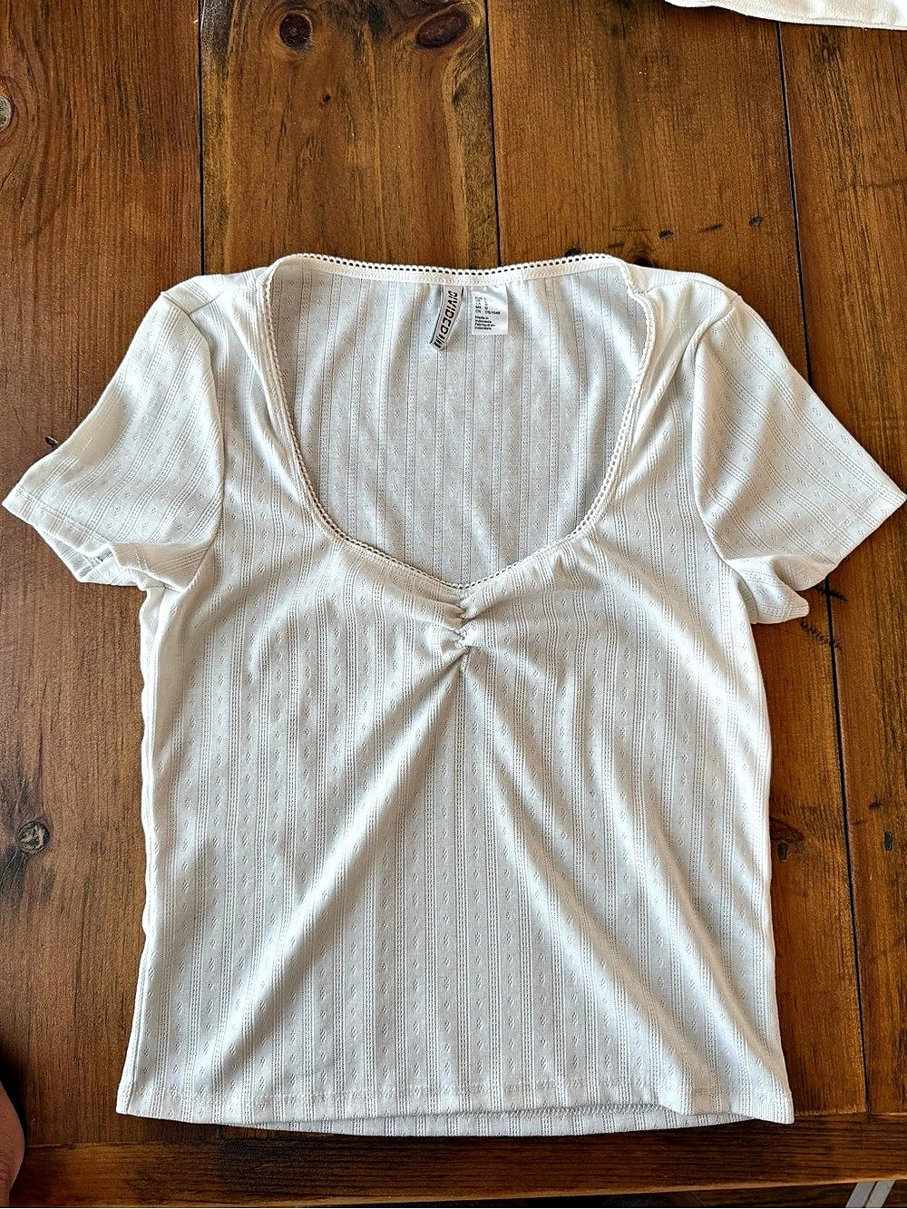 H&M Short Sleeve Top in White Size Large